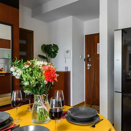 Lumina With Balcony Platinum Tower * Varsovia